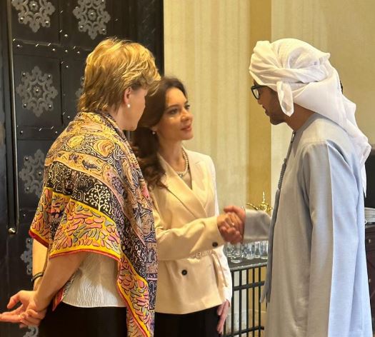 spiropali-ne-emiratet-e-bashkuara-arabe,-takime-me-zv/kryeministrin-dhe-ministren-e-bashkepunimit-nderkombetar:-se-shpejti-hapet-ambasada-e-eba-ne-tirane