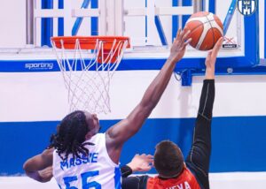 tirana-mposht-kamza-basket-dhe-merr-kreun-e-superliges,-fitorja-e-pare-sezonale-per-flamurtarin