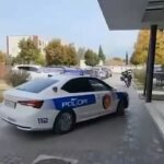 emrat/-dhunuan-dhe-grabiten-shitesin-ne-tirane.-arrestohet-33-vjecari,-ne-kerkim-dy-bashkepunetoret-(video)