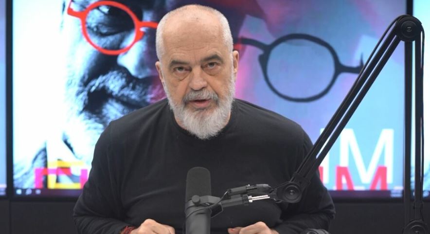 klodian-braho-kreu-i-ri-i-spak/-rama:-uroj-ta-coje-spak-ne-nje-nivel-tjeter.-i-shpreh-dumanit-respektin-tim!