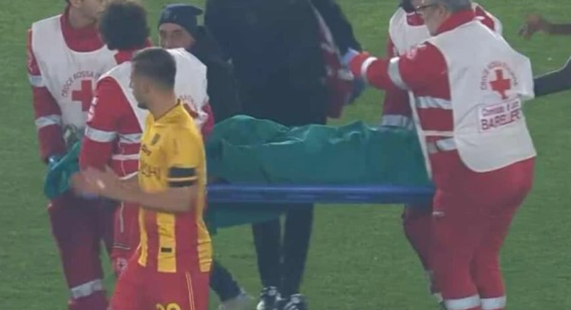 u-largua-nga-fusha-me-barele,-ja-sa-do-mungoje-mesfushori-i-kombetares