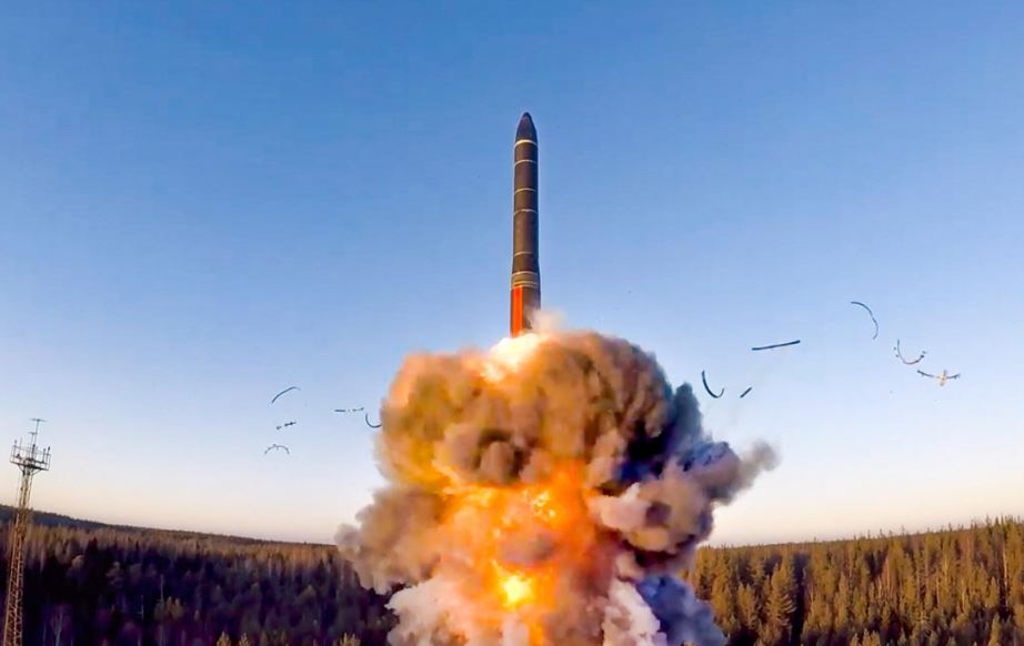 rishfaqen-skenaret-per-nje-lufte-te-trete-boterore!-rusia-permireson-sistemin-raketor,-godasin-londren-ne-vetem-8-minuta