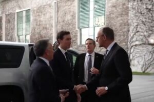 “amerikanet-jane-tashme-ketu”/-merz-publikon-pamjet-nga-takimi-ne-berlin-mes-perfaqesuesve-te-trump-dhe-zelensky,-pret-ngrohte-kushner-dhe…