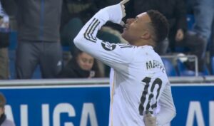 rikthehet-mbappe,-rikthehet-buzeqeshja.-real-madrid-e-mbyll-ne-avantazh-pjesen-e-pare-dhe-“shpeton”-alonso-n-(video)