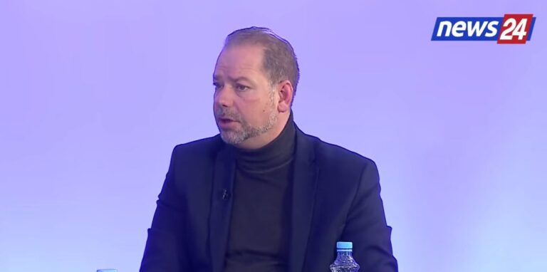 “flamuri,-lulzim-basha-i-radhes-ne-pd-qe-pranon-te-perdoret”,-kulluri-per-perplasjet-salianji-noka:-pd-ne-kaos,-duhet-te-“shkrihet”