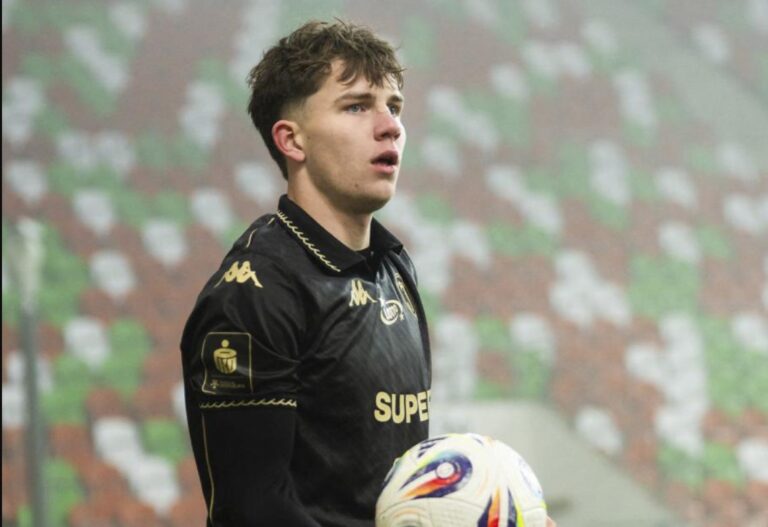 gare-e-forte-mes-bayern-dhe-barcelonen-per-17-vjecarin-me-te-famshem-ne-poloni