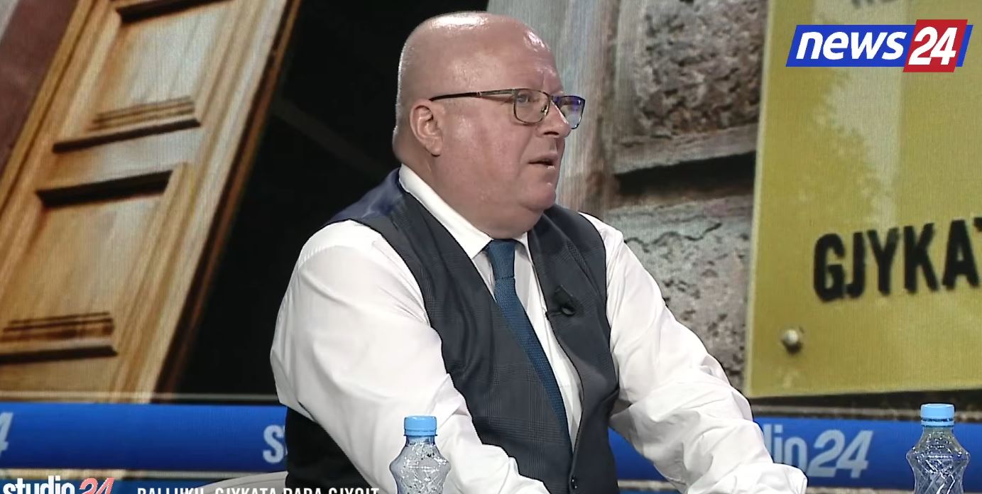 “nese-gjk-i-jep-imunitet-ekzekutivit,-ky-vend-kthehet-ne-kolumbi”,-alarmi-i-avokatit:-keta-e-kane-siguruar-mandatin,-tani-duan-te-veshin-dhe-“antiplumbin”