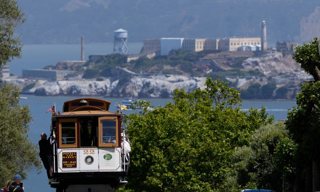incident-ne-san-francisko,-te-pakten-15-te-plagosur-nga-frenimi-i-papritur-i-teleferikut