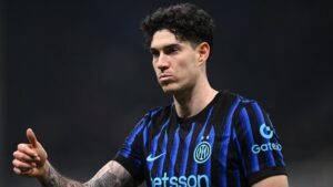 barcelona-marroset-pas-bastonit,-por-mbrojtesi-zikalter-duket-“molle-e-ndaluar”