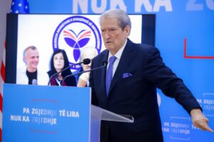 “agasi-e-beqiri-fshihen-te-cunat-e-dubait,-i-njoftoi…”,-berisha:-parate-e-tenderave-te-akshi-t-pastroheshin-nga-lavatricja-e-‘copjave’