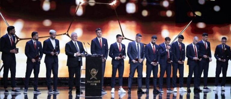 me-te-miret-e-futbollit-shqiptar/-fshf-ndan-cmimet-per-me-te-dalluarit-e-vitit-2025