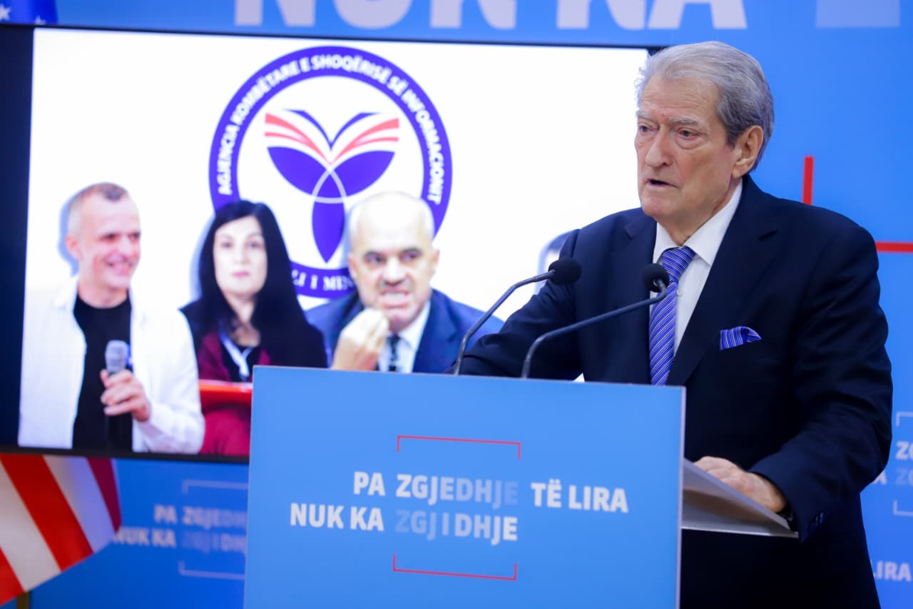 berisha:-sot-jane-leshuar-mandate-arresti-kallp-per-rrethin-e-ngushte-te-rames!-linda-rama-del-ne-regjistrime-per-nderhyrjet-ne-tendera,-kompanite-e-baxhanakut-te-rames-kane-800-transaksione-nga-thesari-i-shtetit-ne-nje-vit