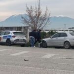 aksident-ne-ne-aksin-lushnje-berat,-tre-makina-perplasen-me-njera-tjetren