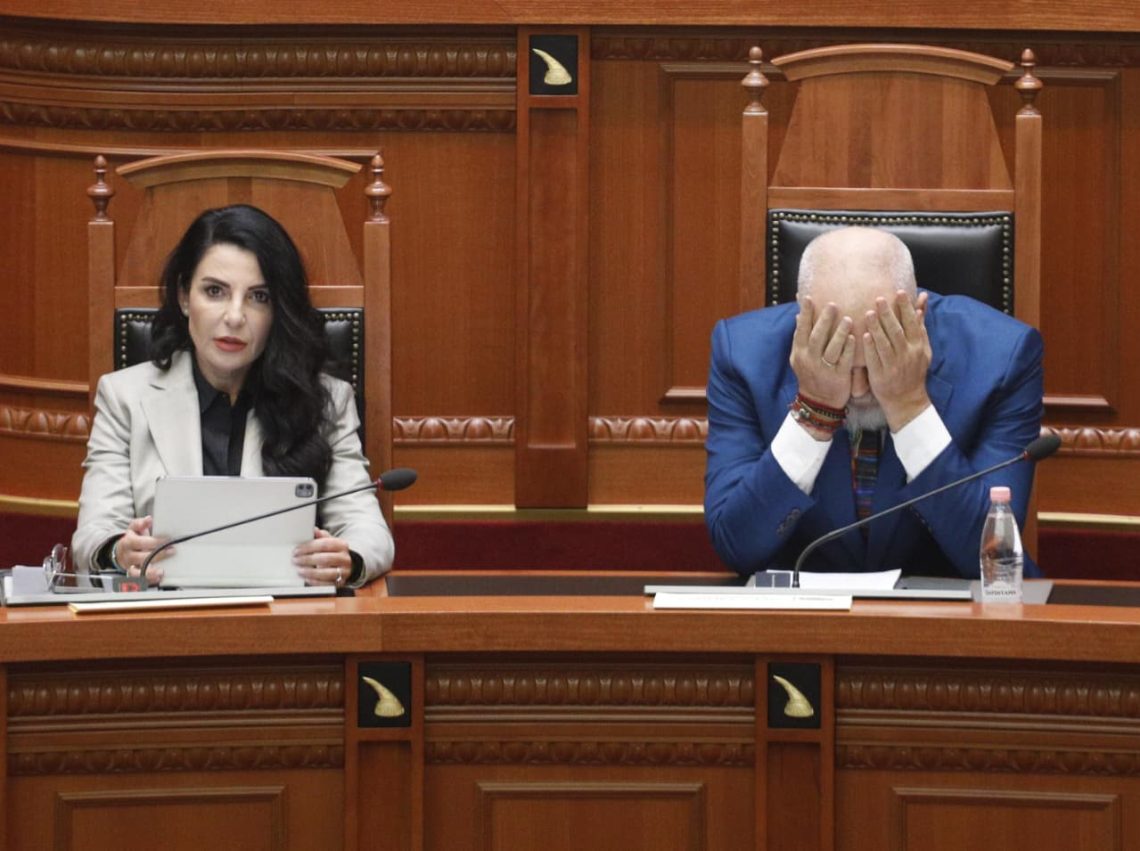 abuzimet-me-tenderat,-me-vlere-qindra-mln-euro-dhe-kerkesa-per-arrestim,-birn:-spak-kerkon-imunitetin-e-ballukut-ne-kuvend