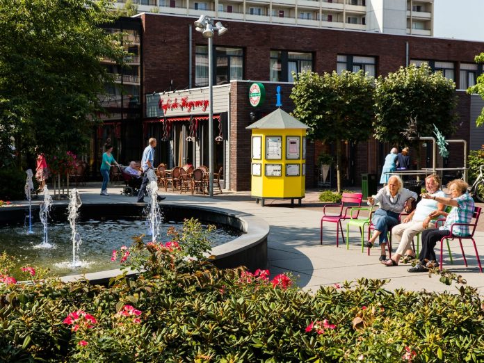 plakja-e-popullsise-ne-holande,-per-here-te-pare-ka-me-shume-te-moshuar-sesa-te-rinj