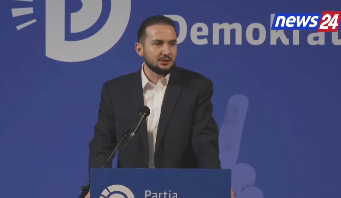 video/-“me-kete-levizje-duam-qe-pd-te-jete-fituese”,-salianji-pritet-me-entuziazem-ne-elbasan:-ne-22-dhjetor-e-gjithe-energjia-e-kesaj-salle-duhet-te-“perplaset”-ne-muret-e-kryeministrise