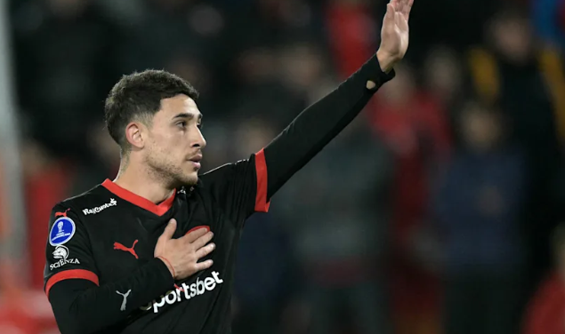 shijoni-golin-me-te-bukur-te-vitit,-sulmuesi-merr-cmimin-nga-fifa