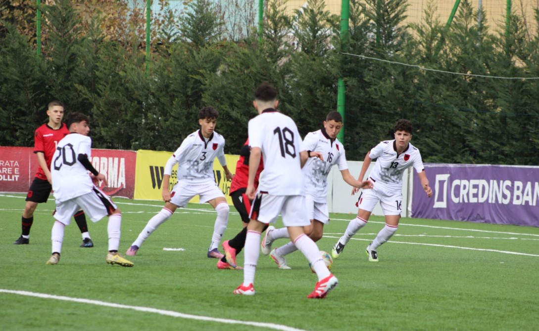 mbyllet-edicioni-i-trete-i-“open-stage”,-italiani-pea:-nje-mundesi-e-shkelqyer-per-te-mos-humbur-asnje-talent-shqiptar