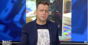 “ceshtja-e-komercializimit-te-librit-nuk-eshte-shqiptare,-eshte-globale”,-lami:-pa-kritike,-shija-estetike-mbetet-ne-vend