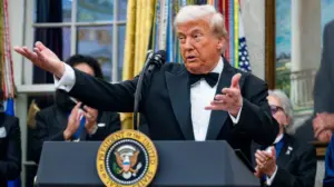 trump-zgjat-ndalimin-e-udhetimit-per-7-vende-te-tjera-perfshire-dhe-palestinezet