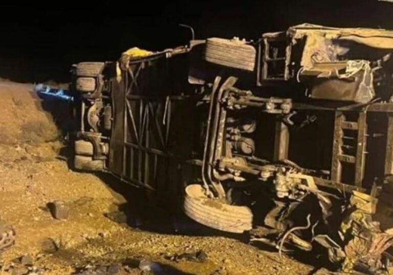 permbyset-autobusi-ne-iran,-te-pakten-13-viktima