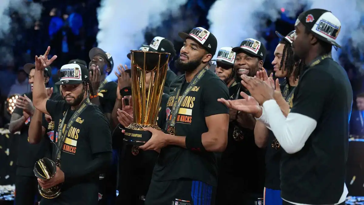 new-york-mposht-san-antonio-ne-finale-dhe-fiton-per-here-te-pare-trofeun-e-nba-cup