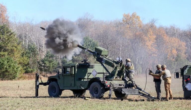 kosova-nenshkruan-ujdi-per-blerjen-e-sistemeve-te-artilerise-humvee-hawkeye-nga-prodhuesi-amerikan