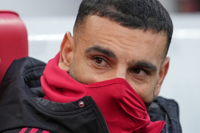 salah-lihet-ne-stol-edhe-ne-kombetare,-asnje-minute-ne-miqesoren-para-kupes-se-afrikes