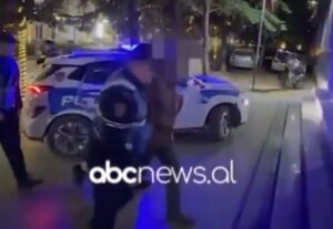 goditet-grupi-kriminal/-kamez,-shisnin-arme-zjarri,-dy-persona-ne-pranga