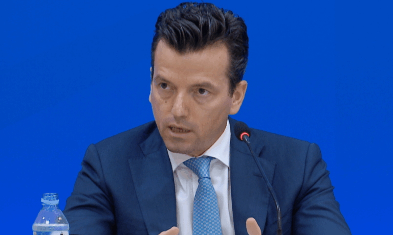 “sqaroji-atij-k*rve-qe-nuk-do-hapen-procese-te-reja-se…”/-shehaj-per-komunikimet-e-zv/kryeministres:-balluku-ka-ikur,-nuk-e-shpetojne-dot-me!