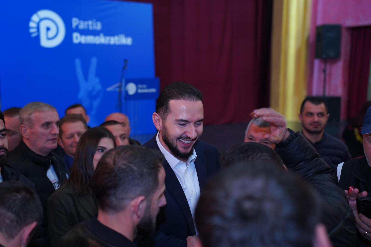 salianji:-vija-e-kuqe,-arian-ndoja/-ish-deputeti-reagon-pas-akuzave-te-berishes-per-lidhje-me-suel-celen