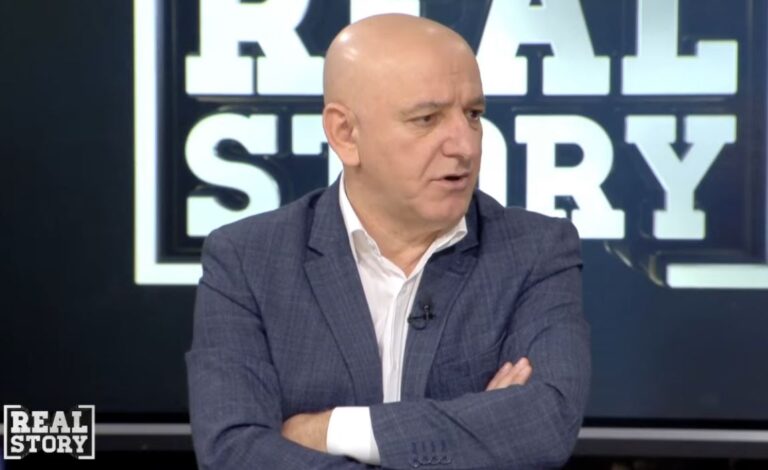 “berisha-i-akuzuar-nga-britaniket-per-lidhje-me-krimin”,-bejko:-mbeshtetesit-e-salianjit-100%-demokrate,-s’pranojne-te-genjehen-serish-nga-kreu-i-pd