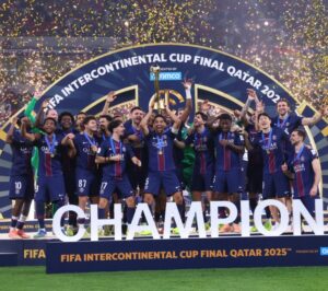 psg-“pushton”-boten,-fiton-edhe-trofeun-interkontinental,-luis-enrique:-gjashte-trofe-nuk-jane-keq-(video)