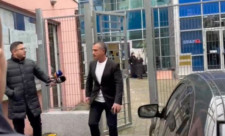 “abuzoi-me-tenderat”/-“aktet-hetimore-perbejne-‘sekret’”,-spak-i-pergjigjet-pd-per-kallezimin-ndaj-termet-pecit:-po-hetohet!