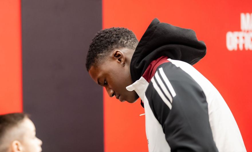 trajneri-amorim-e-le-ne-stol,-drejtuesit-e-united-vendosin-te-mbajne-ne-“old-trafford”-talentin-anglez