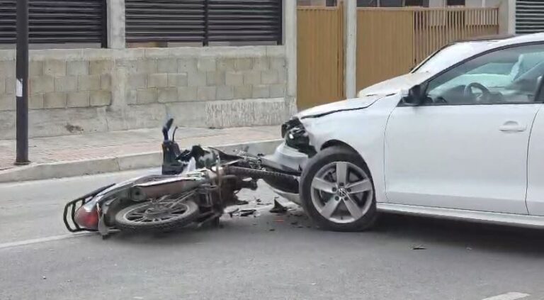 video/-aksident-ne-fier,-makina-perplaset-me-motorin