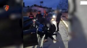 i-shtrire-ne-toke,-me-pranga-ne-duar/-tentoi-te-vriste-mariglen-jaten-tre-jave-me-pare,-arrestohet-36-vjecari-ne-tirane,-e-pesojne-dhe-bashkepunetoret