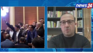 “gjenocid-me-fondet-publike!-skandal-me-ballukun-e-akshi-n”/-tensionet-e-ashpra-ne-kuvend,-korreshi:-s’jemi-ne-shtet-normal.-kam-nxirje-ne-te-gjithe-trupin,-por-s’calon-gomari-nga-veshet!