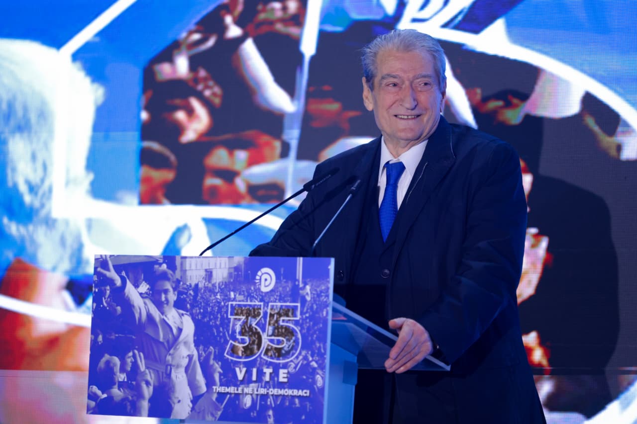 berisha-ultimatum-rames-nga-kavaja:-mos-guxo-te-mbrosh-me-vota-te-rrembyera,-hajdutet-e-qeverise,-mos-pengo-drejtesine,-largohu-nga-pushteti