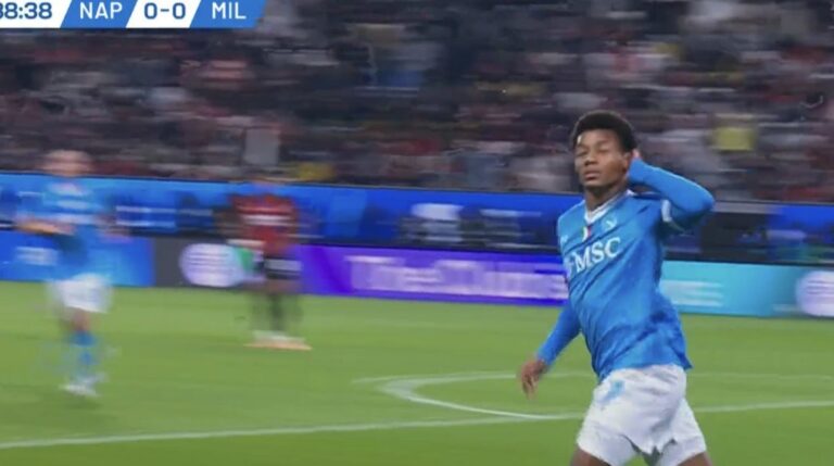 mike-maignan-e-“dreqos”,-pjesa-e-pare-i-takon-napolit-ne-riad-(video)