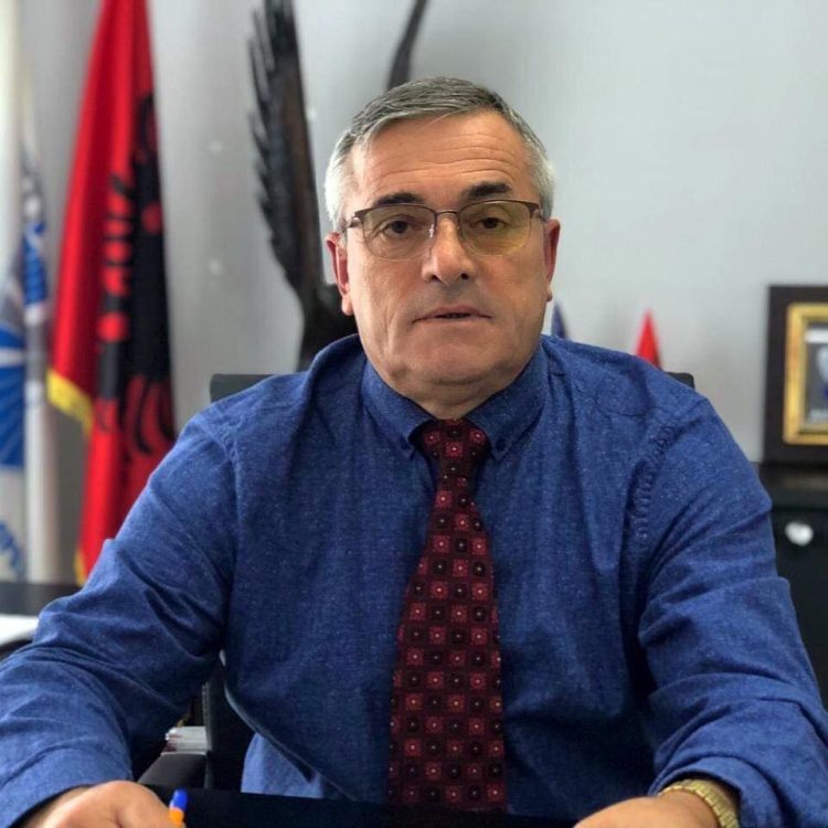 ndertim-pa-leje-prane-bashkise-dhe-abuzime-me-fondet/-rexh-byberi-u-dha-tender-4-mln-euro,-“4-am”,-“florida”-dhe-“vllaznimi”-i-lene-rruget-pa-asfalt