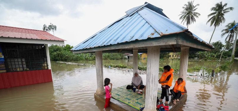 permbytjet-shkaktojne-evakuime-te-reja-te-mijera-njerezve-ne-malajzi
