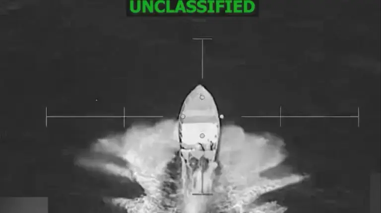 video/-ushtria-amerikane-godet-dy-anije-te-tjera-ne-paqesor,-te-pakten-5-te-vdekur