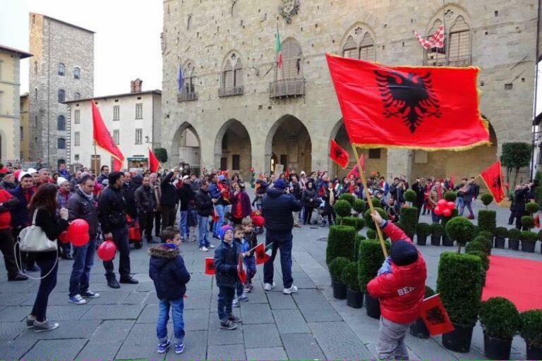 shqiptaret-jane-komuniteti-i-dyte-me-i-madh-i-huaj-ne-itali,-me-557-mije-persona