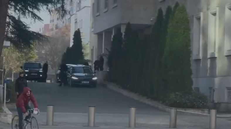 video/-sot-mblidhet-keshilli-i-mandateve-per-ballukun,-kryeministri-rama-hyn-ne-kryeministri