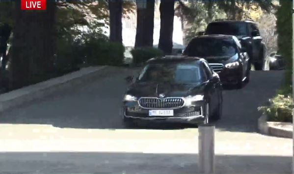 lajmi-i-fundit/-rama-largohet-nga-kryeministria,-balluku-“ngujohet”-ne-zyre