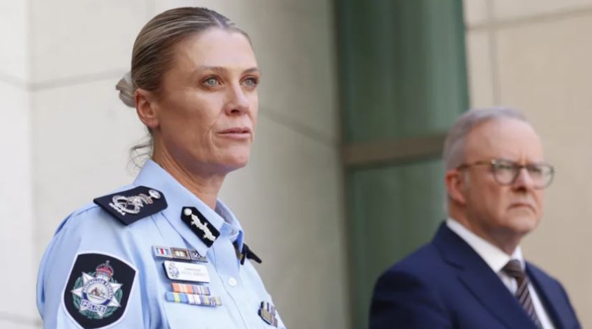 australia-ndryshon-rregullat-per-blerjen-e-armeve