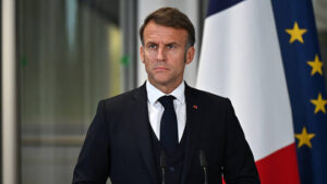 macron:-be-duhet-te-jete-gati-te-bashkepunoje-me-rusine