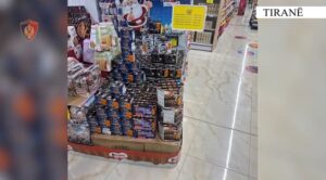 tregtonin-fishekzjarre,-arrestohen-tre-pronare-marketesh.-policia-apel-qytetareve:-mos-perdorni-lende-piroteknike!