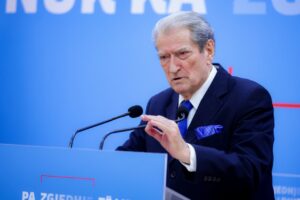 berisha:-cdo-e-dhene-per-sigurine-kombetare-eshte-disponuar-nga-ergys-agasi-dhe-kartelet-shqiptare-te-droges